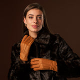 Donatella (brown) – Luxurious Italian peccary leather gloves with cashmere lining