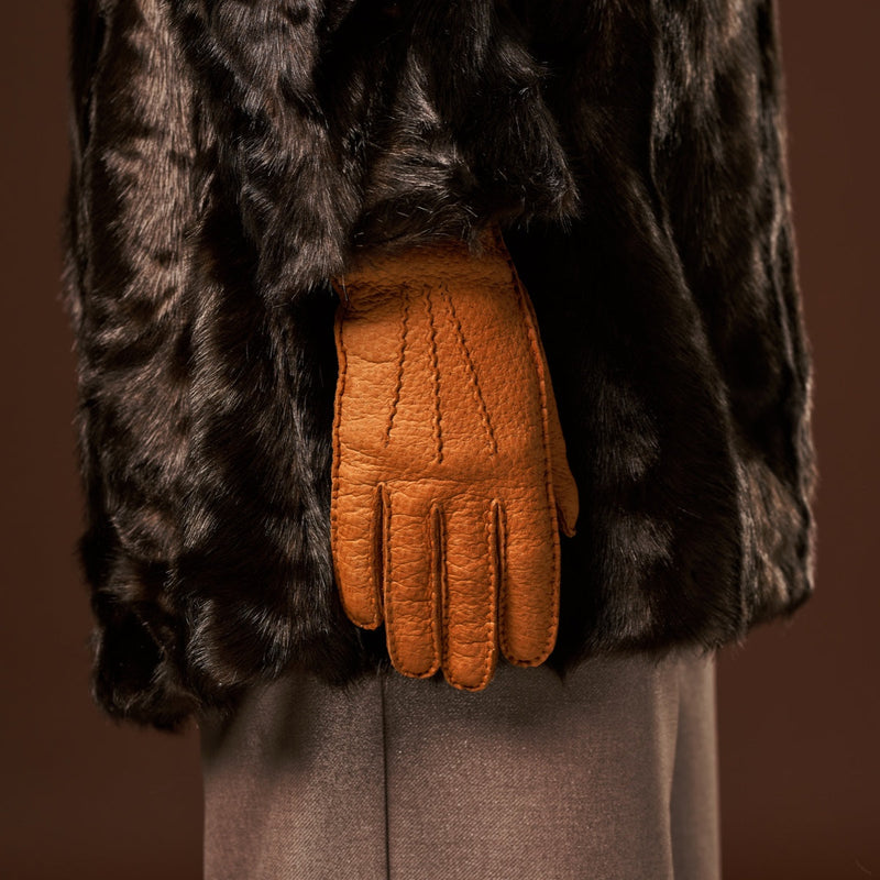 Donatella (brown) – Luxurious Italian peccary leather gloves with cashmere lining