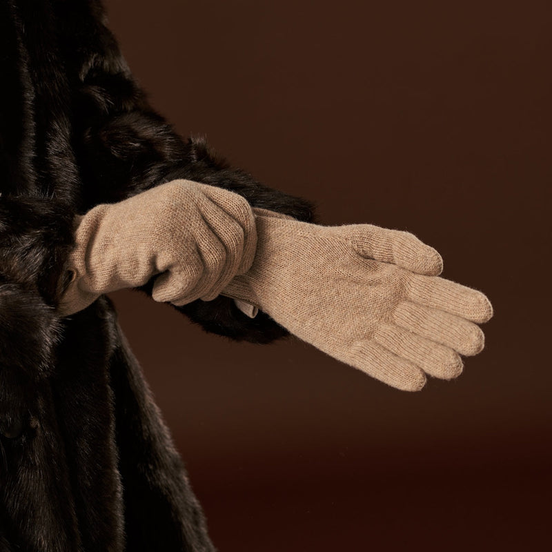 Florentina (sand) - Handmade Italian knitted wool gloves with luxurious cashmere lining