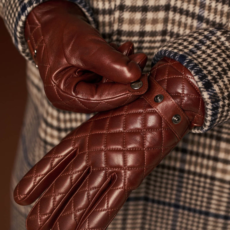 Luca (brown) - Italian lambskin leather gloves with cashmere lining and checkered pattern