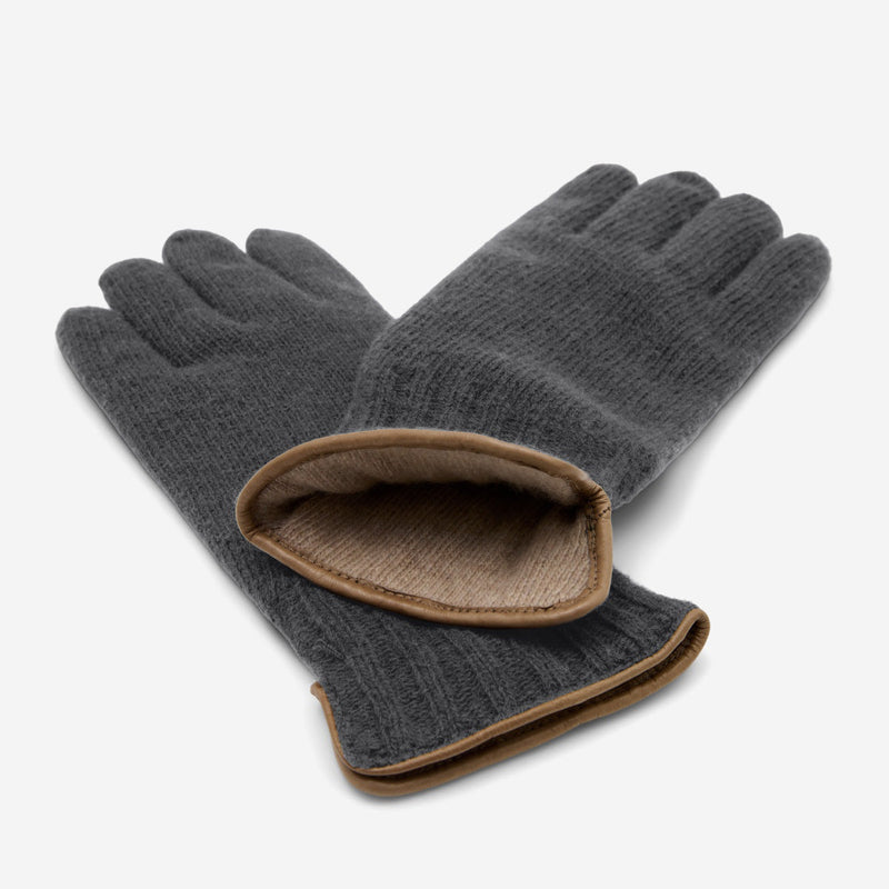 Luciano (grey) - Handmade Italian knitted wool gloves with luxurious cashmere lining