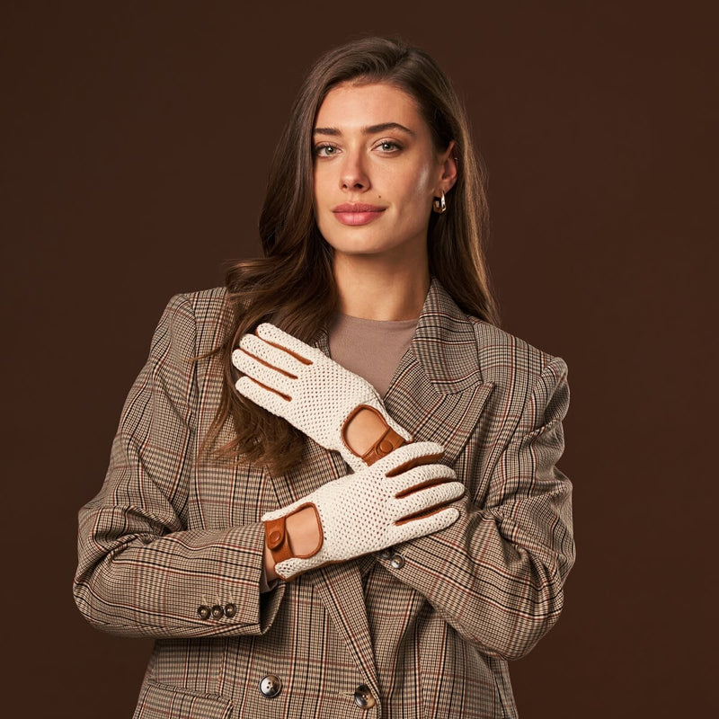 Valeria (cognac) - Hand-sewn Italian crochet driving gloves from lambskin leather